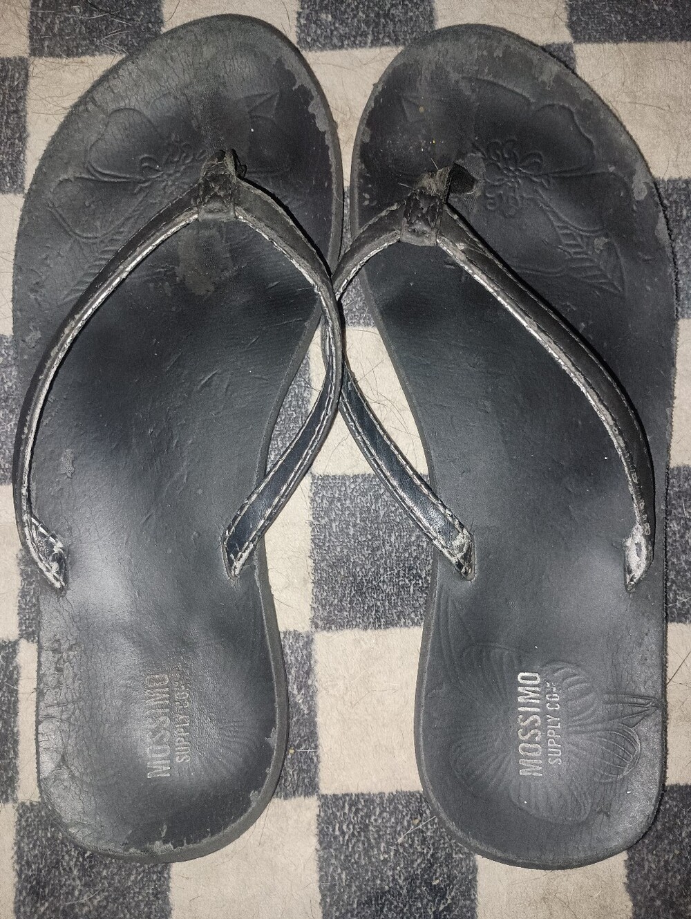 ISO! NOT FOR SALE mossimo Supply Co Black Floral Flip Flops